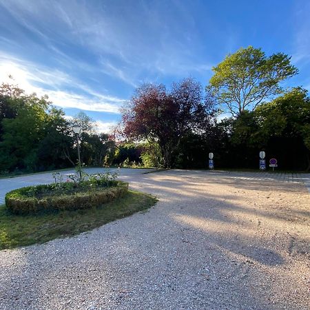 Logis Hotel Du Parc Pont-a-Mousson Bagian luar foto