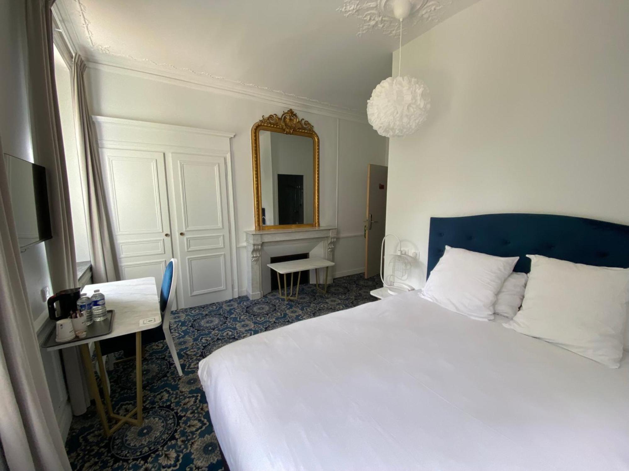 Logis Hotel Du Parc Pont-a-Mousson Bagian luar foto