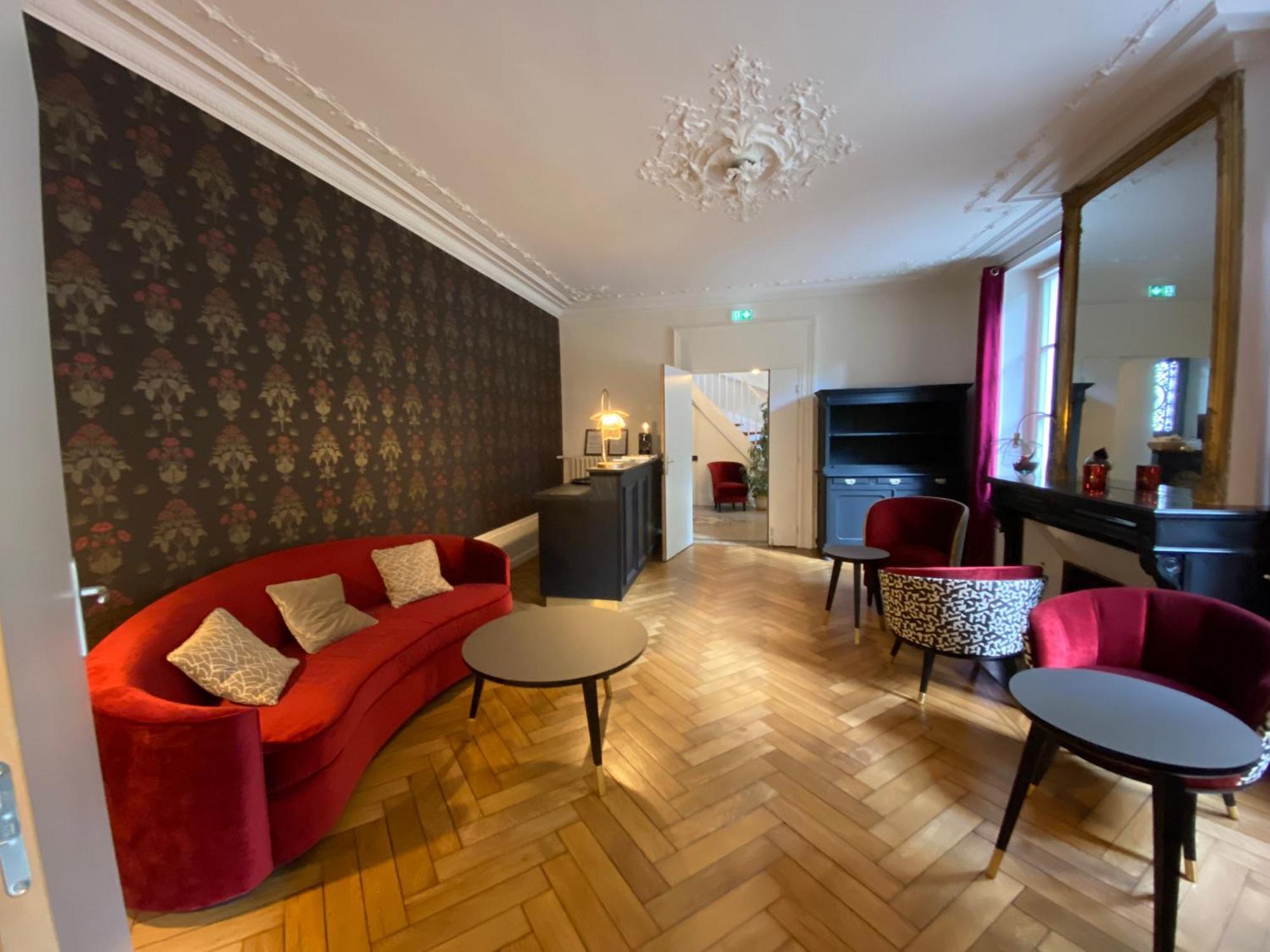 Logis Hotel Du Parc Pont-a-Mousson Bagian luar foto